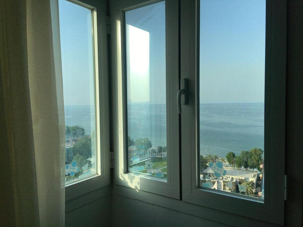 Gulf Blue Waves أمواج الخليج الزرقاء Hotel Koeweit Buitenkant foto