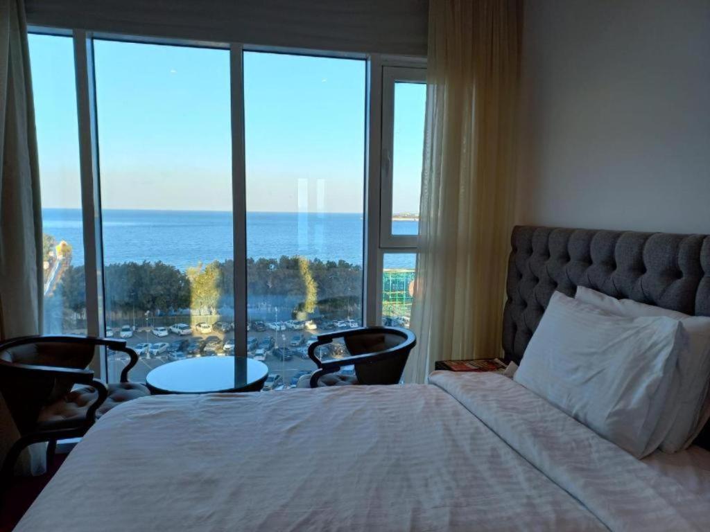 Gulf Blue Waves أمواج الخليج الزرقاء Hotel Koeweit Buitenkant foto