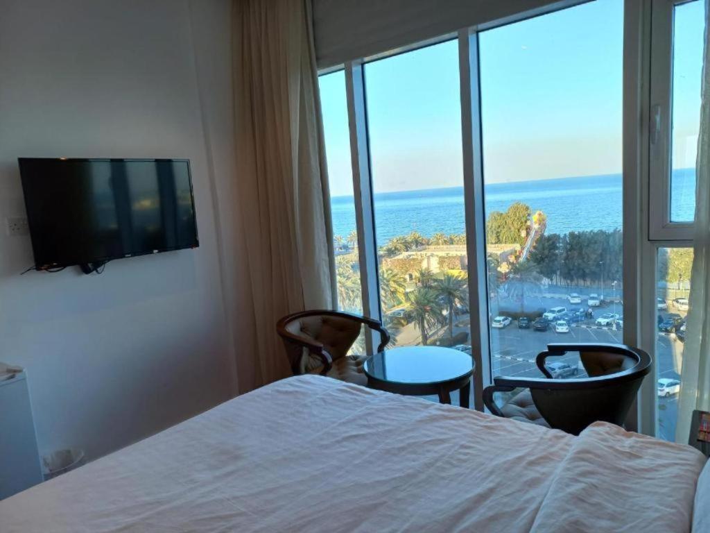 Gulf Blue Waves أمواج الخليج الزرقاء Hotel Koeweit Buitenkant foto